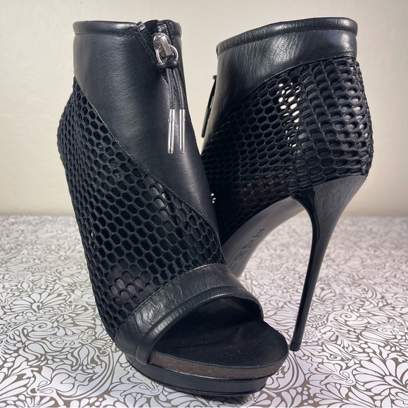 L.A.M.B. Platforms Stiletto Heels Net and leather materials - Picture 12 of 14